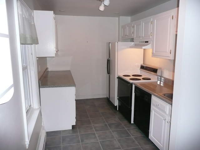 128B Kitchen
